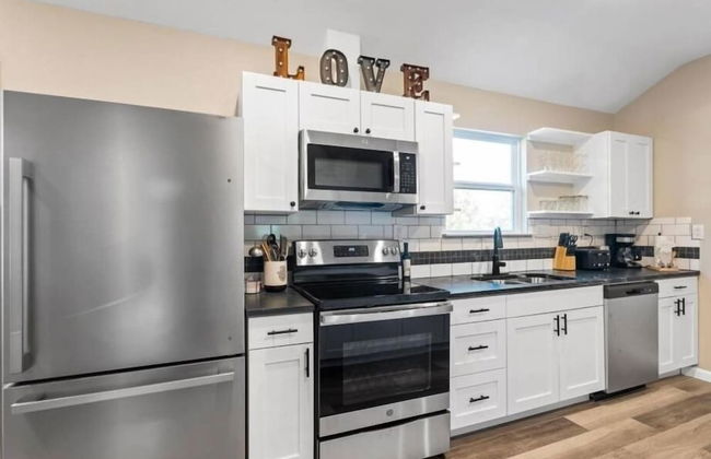 Modern Cabin in Pine Forest Near Austin - Foto 12