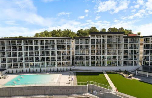 Topsider Condo w/ Stunning Lake Views, Shuffleboard & King Beds - Foto 63