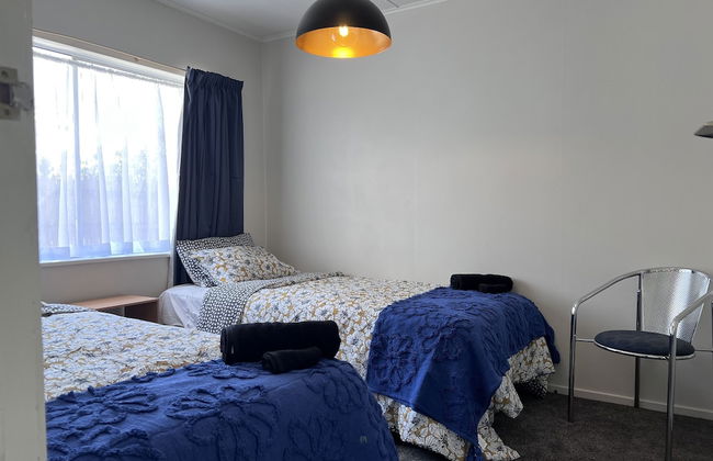 Under Walnut Tree - Foto 1