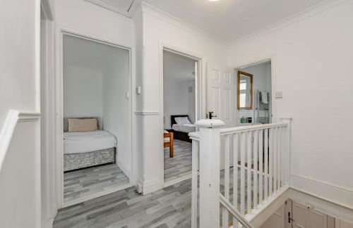 The Comfy Contractors Resort, Free Private Parking & Wifi, 7 beds - Foto 28