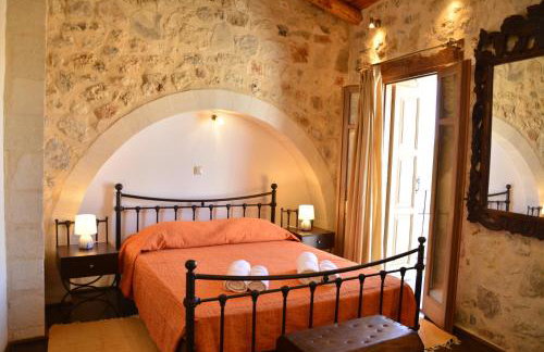Roukouneli Traditional Stone House - Terrace & BBQ - Foto 2