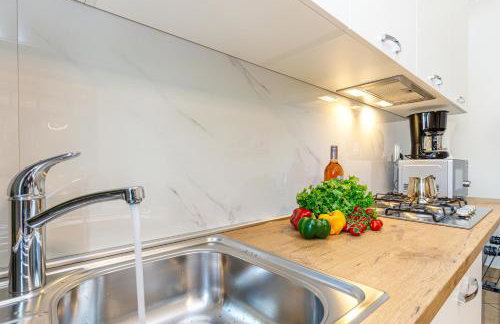 Apartments Kiki 150 METERS TO THE BEACH - Foto 8