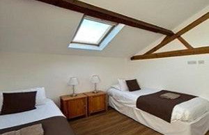 Badgers Sett at Tove Valley Cottages - Photo 7