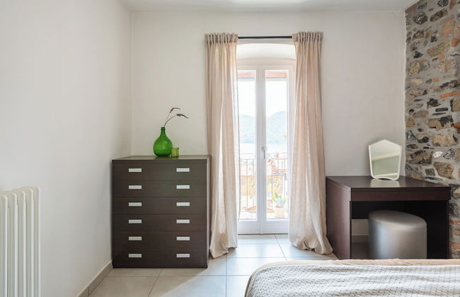 Lake View Terrace Apartment by Rent all Como - Photo 4