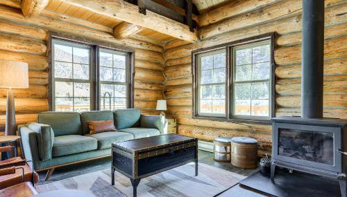 Riverfront Montana Log Cabin with Mountain Views! - Foto 3