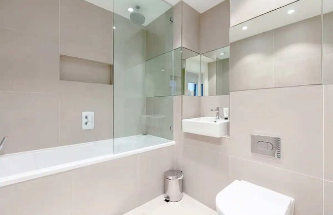 Modern 2BD Flat With a Balcony - Wandsworth - Foto 18