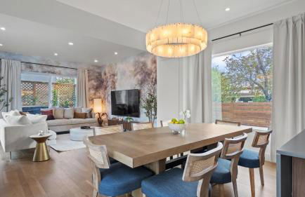 Brand New Low-Allergen Retreat with Hot Tub - Foto 17