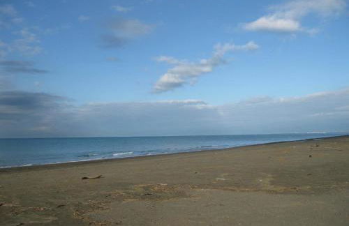 Huge Holiday Home in Marina di Castagneto Carducci near Sea - Foto 23