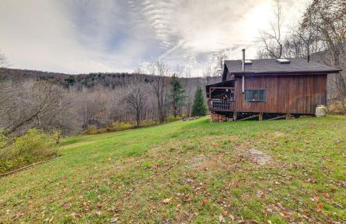 Hilltop Walton Getaway with Picturesque Views! - Foto 29
