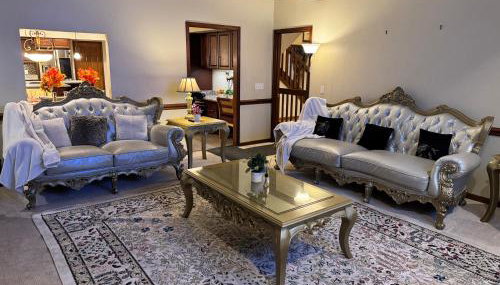 Luxury 5BR Estate: Media Room & Golf | Sleeps 14 - Foto 5