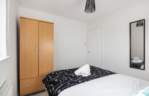 CONTRACTORS, Central MK, Free off street Parking, close to amenities, Managed by Chique Properties Ltd - Foto 17