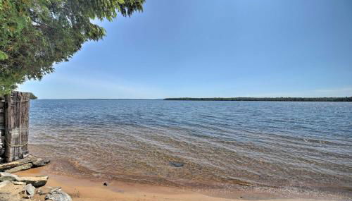 Family Lakehouse with Deck and Beach on Lake Champlain - Foto 3