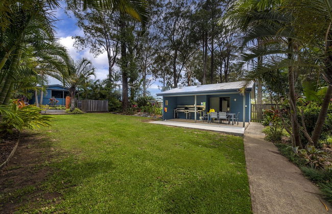 Safety Beach Ocean Bungalows - Photo 5