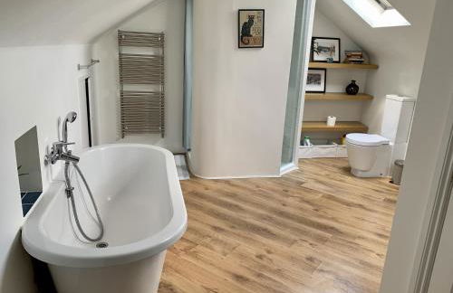 Lovely newly refurbished apartment in Battersea - Foto 13