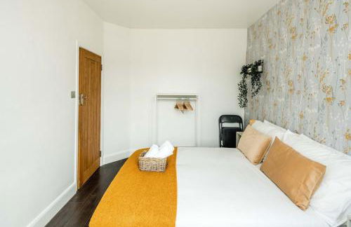 Lovely 3 bed house in Feltham - Foto 38