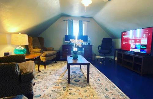 Bo's Queen Anne with Hot Tub and fenced backyard - Foto 10