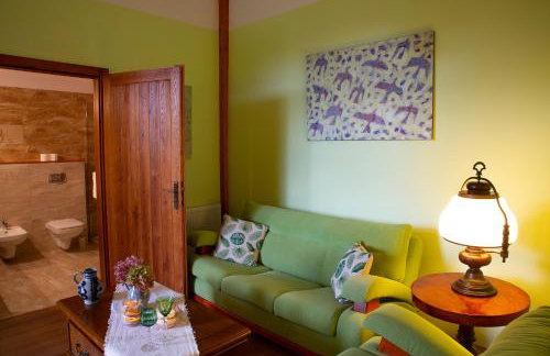 Za Siódmą Górą - Foto 41