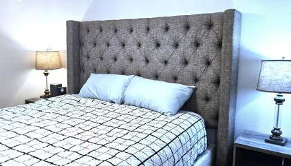 2 Bedroom, Washer-Dryer, Sleeps 6, lower, No Kitchen - Foto 3