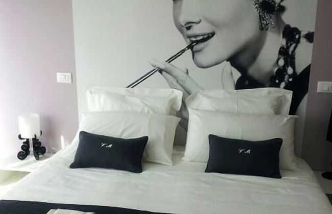 Villa Venice Movie - Photo 12