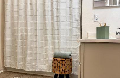 Modern 3BR Retreat with Comfort & Style Near Disney - Foto 33