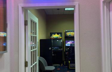 Renovated Condo near Disney Free Shuttle to Parks - Foto 36