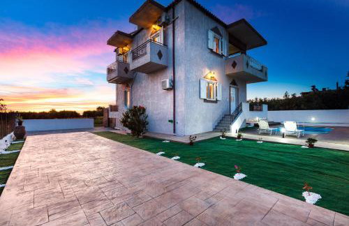 Villa Kounoupas, comfy villa with swimming pool up to 8 guests! - Foto 127