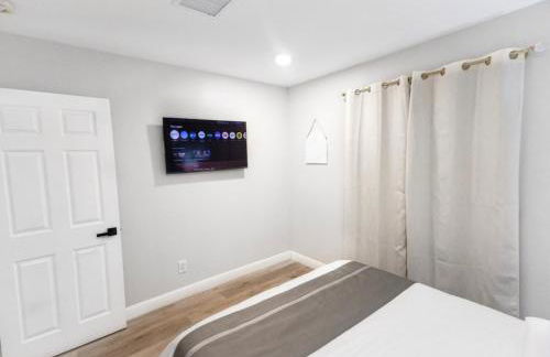 Escondido Front Unit 3-BR by SD STAY - Foto 18