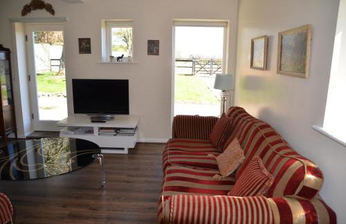 Luxury Old Stone Cottage, Beautifully Presented - Photo 6