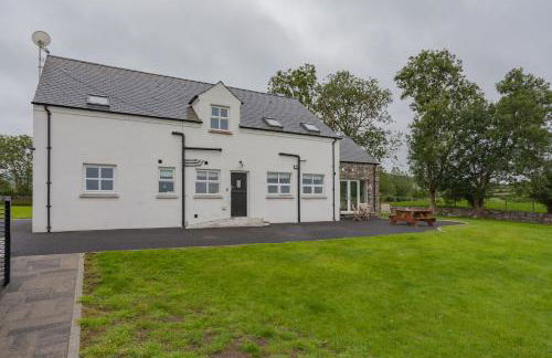 Beautiful mountain views & private hot tub - Foto 50