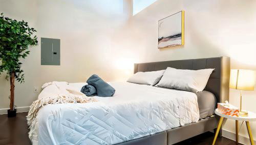 Boulevard Stays Stylish 1BR Getaway Pool Gym & Free Parking - Foto 1