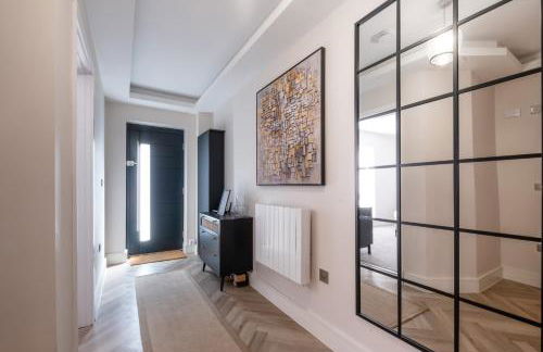 Luxury 4BDR House By Torr Property Group Short Lets & Serviced Accommodation With Free Gated Secure Parking & Private Patio Garden Liverpool - Foto 78
