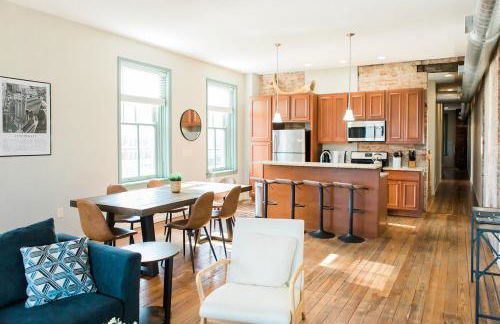 The Penthouse- Heart of OTR w/Rooftop Terrace - Foto 3