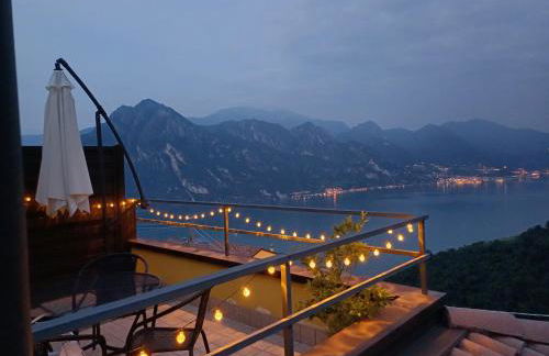 Lake Lodge - Photo 8