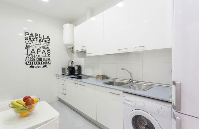 Sunny Urban Apt. Historic District - Sol - Photo 10