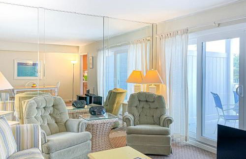 Sunspot Condo --- 2 McKinley Ave, Unit 103 - Photo 3