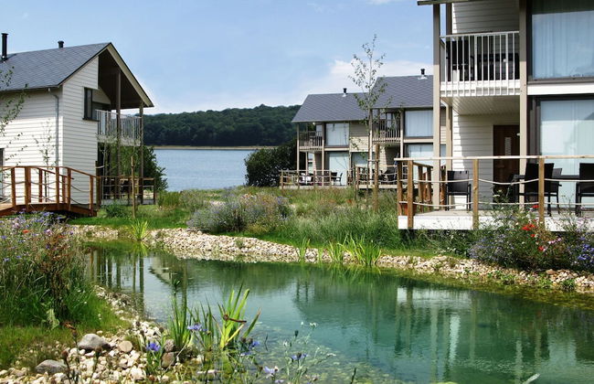 Comfortable Villa With Stove, Located in a Lake Area - Foto 1