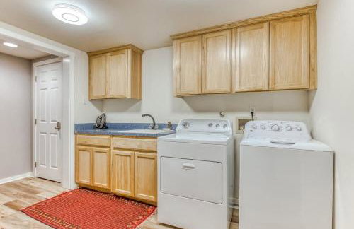 Lazy Bear Lodge · Spacious 6BR Lodge with Chef's Kitchen, Hot Tub, Golf Views and more - Foto 53