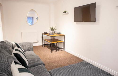 Contractor‑Heaven 5BR Home 4.5 Baths Wakefield - Foto 9