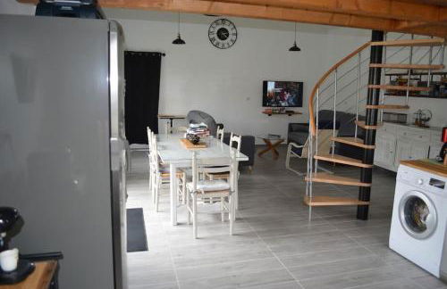 Joinville : Grange entièrement rénovée style loft. - Foto 20