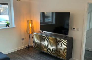 Outstanding 4-Bedroom Town House By Valore Property Services - Foto 16