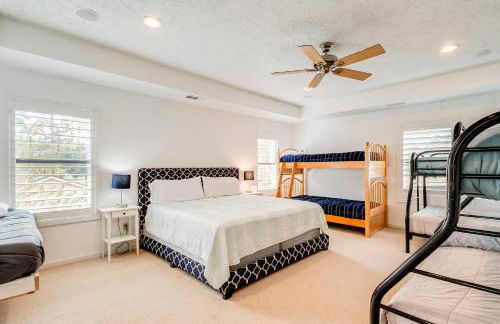 Dock and Outdoor Entertainment Home on Lake Conroe - Photo 16