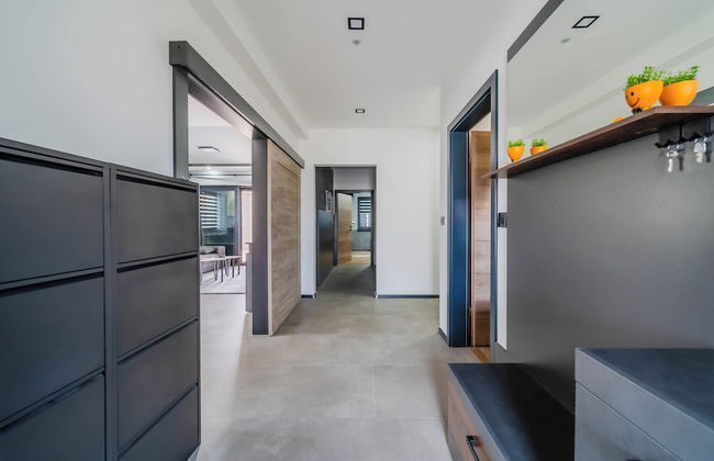 Villa Joy With Pool and Hot Tub - Foto 28