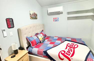 Route 66 Pop Stop-Minutes to Main St - Foto 16