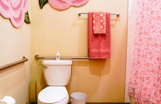 Rose Quartz Suite - NEW 2 bdrm 2 bath - Foto 9