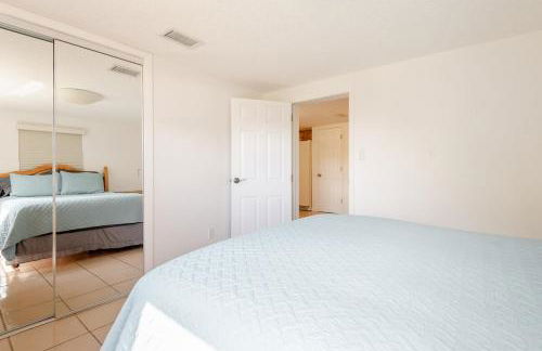 Welcome to Your Serene Waterfront Getaway! - Foto 2