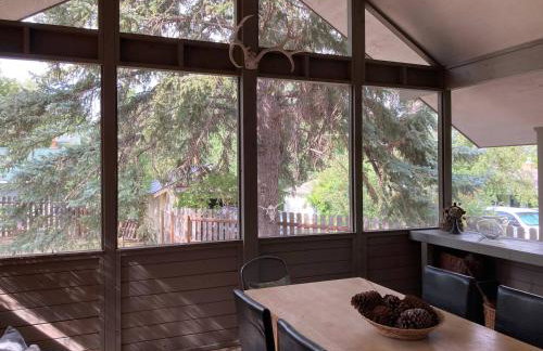 Amenities Galore Sweet Lil Bungalow in Sheridan - Foto 12