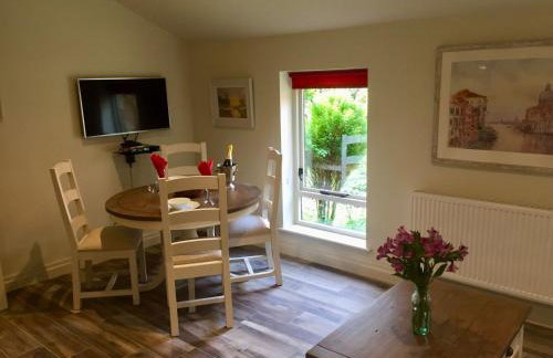 Vine Cottage, #Kelsale, sleeps 2, Close to #Aldeburgh #Saxmundham #Sizewell #Woodbridge Managed by Aldeburgh Coastal Cottages - Foto 4