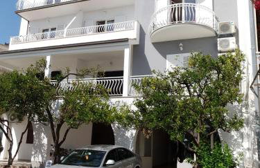 Apartmani Jolanda - Photo 1