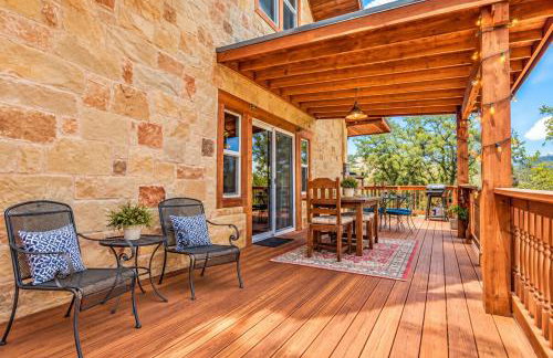 RUSTIC BLUEBONNET CABIN With VIEW BY HIDDEN FALL PARK - Photo 16