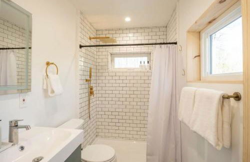 Modern Rustic Tiny Home in the Catskills - Foto 19